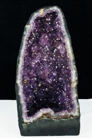 アメジスト（紫水晶）「アメジストドーム100000円～」の商品一覧ページ 