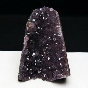 アメジスト（紫水晶）「ウルグアイ産クラスター」の商品一覧ページ