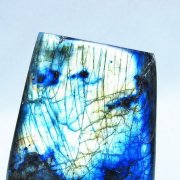 ラブラドライト（曹灰長石）「原石」の商品一覧ページ