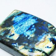 ラブラドライト（曹灰長石）「原石」の商品一覧ページ