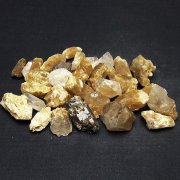 ルチル入り 水晶 原石 [t626-1657]