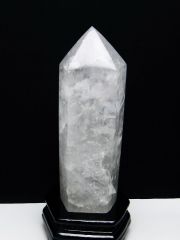 2.3Kg 虹入り ヒマラヤ水晶 六角柱 [t627-7062]