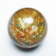 ゴールドタイチンルチル入り 水晶 丸玉 27mm [t637-4623]