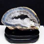 2.3Kg ブラジル産 アゲートドーム カルサイト共生[T640-2237]