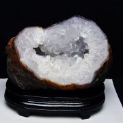 3.6Kg ウルグアイ産 アゲート水晶ドーム [t640-2514]