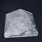 ガーデン水晶ピラミッド[T648-3564]