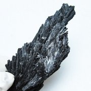 ブラック カイヤナイト 原石[T697-3982]