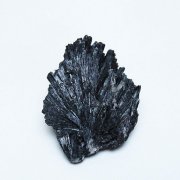 ブラック カイヤナイト 原石 [t697-4063]