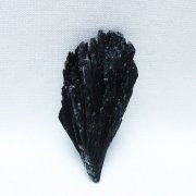ブラック カイヤナイト 原石 [t697-4199]