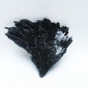 ブラック カイヤナイト 原石 [t697-4239]