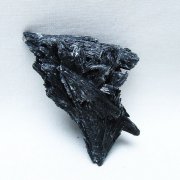 ブラック カイヤナイト 原石 [t697-4403]