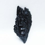 ブラック カイヤナイト 原石 [t697-4440]
