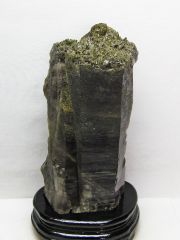 2.3Kg タイチンルチル入り ライトニング水晶 原石 [t704-1502]