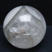 2.7Kg ヒマラヤガーデン水晶 丸玉 124mm [T718-3109]