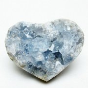 セレスタイトの意味 | 深い安らぎと心身の浄化をもたらす天青石（てん
