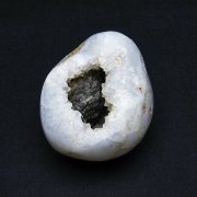 アゲート（メノウ・瑪瑙）「原石」の商品一覧ページ