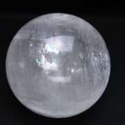 虹入り カルサイト 丸玉 82mm [t758-2288]