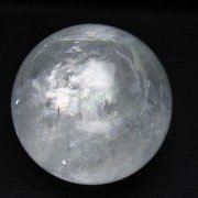 虹入り カルサイト 丸玉 69mm [t758-2436]