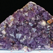 天然アメジスト　クラスター (BRA産)　座5面　カーブカット富士2856g アメジスト（紫水晶）「ブラジル産クラスター」の商品一覧ページ