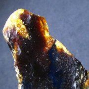 アンバー(琥珀)「原石」の商品一覧ページ