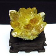 黄水晶イエロークォーツクラスター