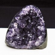 アメジスト（紫水晶）「ウルグアイ産クラスター」の商品一覧ページ