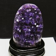 アメジスト（紫水晶）「ウルグアイ産クラスター」の商品一覧ページ