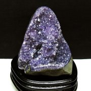 ウルグアイ産アメジストクラスター