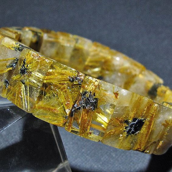 ゴールドタイチンルチル バングル [T107-4418]