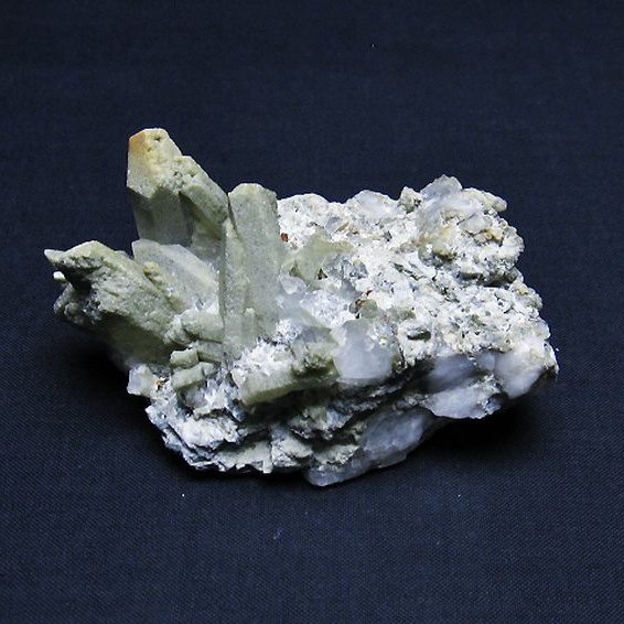 グリーンファントムクォーツ　クラスター アメリカ産 [T126-7748]