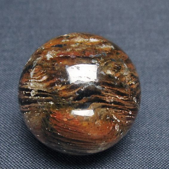 赤ガーデンファントム水晶 丸玉 28mm [T129-2985]