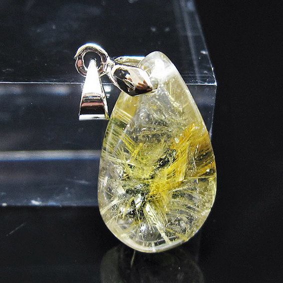 ゴールドタイチンルチル ペンダント [T134-4172]