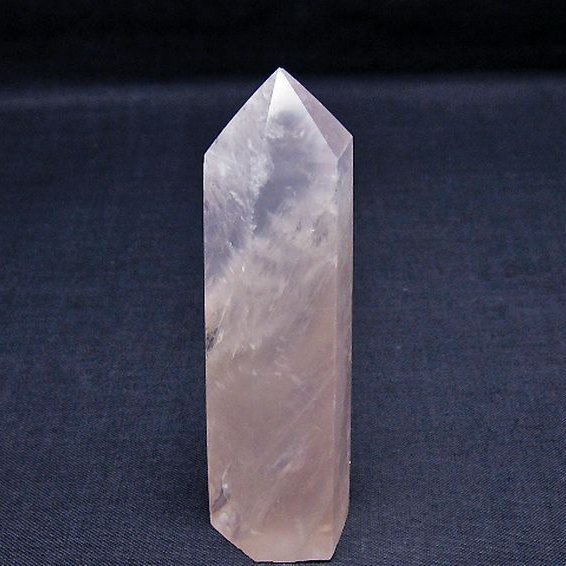 ローズクォーツ 六角柱 [t138-6515]