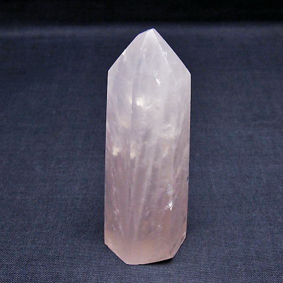 ローズクォーツ 六角柱 [t138-6522]