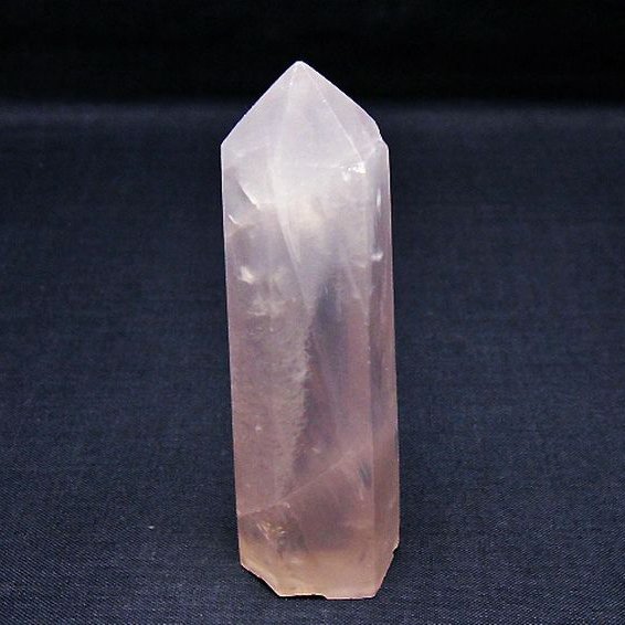 ローズクォーツ 六角柱 [t138-6582]