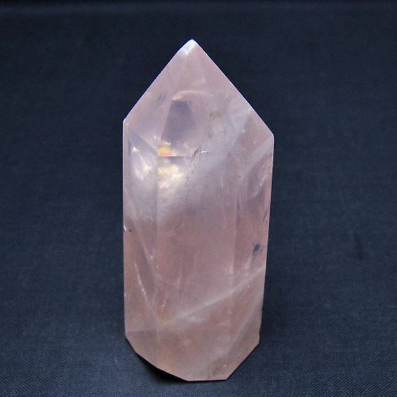 ローズクォーツ 六角柱 [t138-6680]