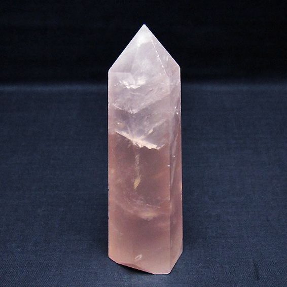 ローズクォーツ 六角柱 [t138-6777]