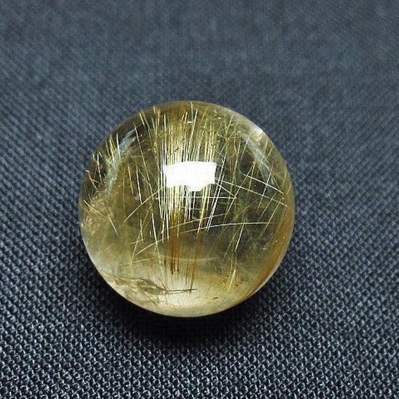 ゴールドタイチンルチル入り 水晶 丸玉 16mm [T145-2252]