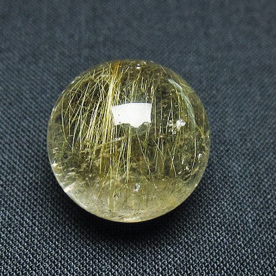 ゴールドタイチンルチル入り 水晶 丸玉 19mm [T145-2440]