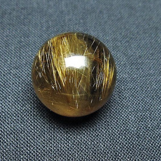 ゴールドタイチンルチル入り 水晶 丸玉 19mm [T145-2550]