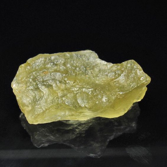 リビアングラス 原石 [t145-2745]