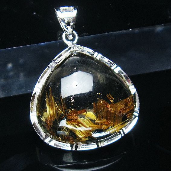 ゴールドタイチンルチル ペンダント [T162-495]