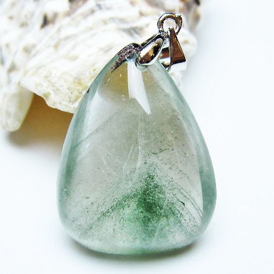 グリーンファントム ペンダント [t175-2032]