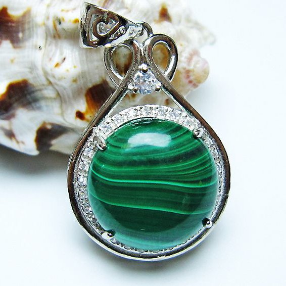 マラカイト ペンダント [T19-3900]