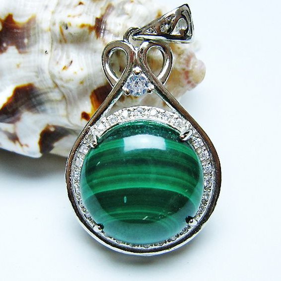 マラカイト ペンダント [T19-3903]