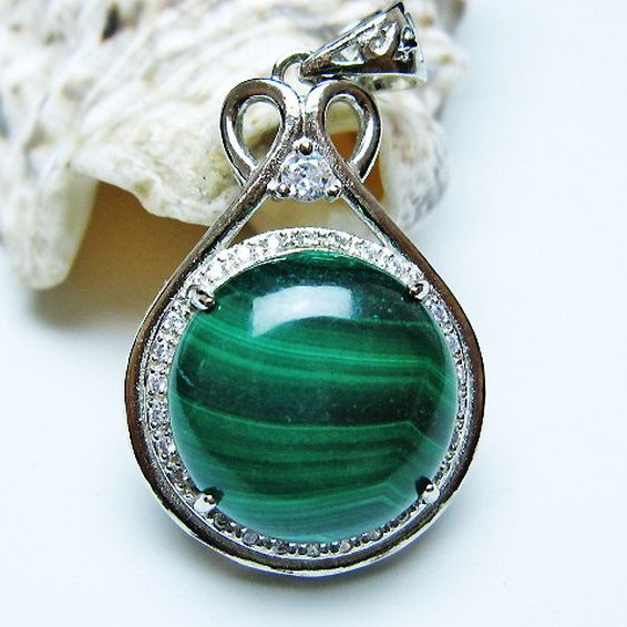 マラカイト ペンダント [T19-3906]