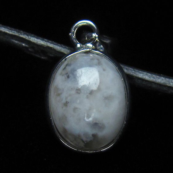 アメリカ　ユタ州産 ティファニーストーン ペンダント [T195-1387]