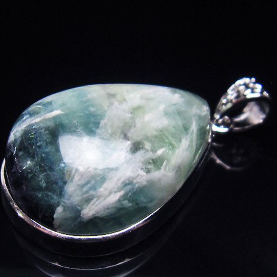 エンジェルフェザー フローライト ペンダント [T21-4619]