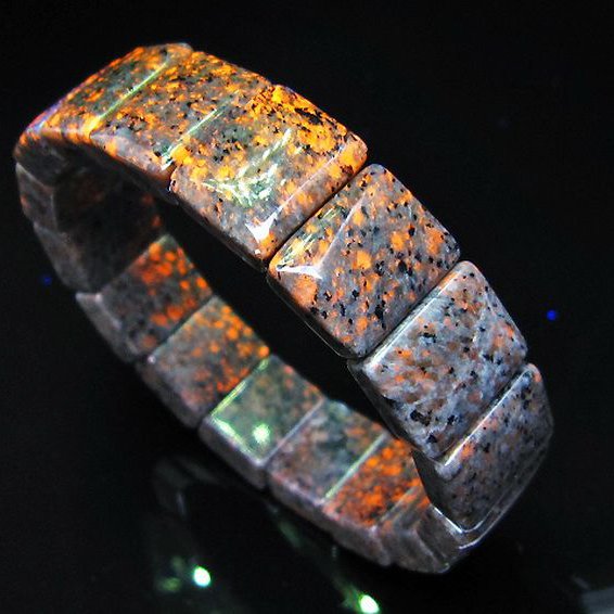 ユーパーライト バングル [T216-2467]