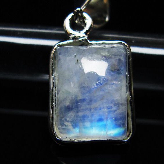 ムーンストーン ペンダント [t22-3269]